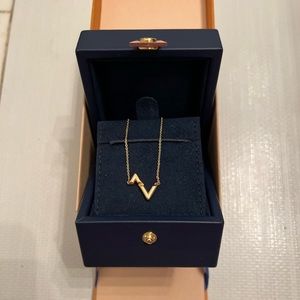 Louis Vuitton Volt necklace